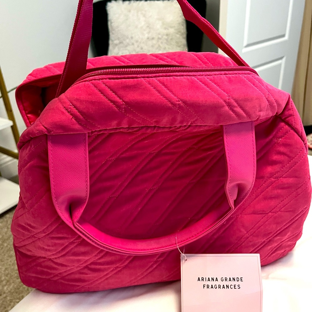 Ariana Grande Fragrance Bag